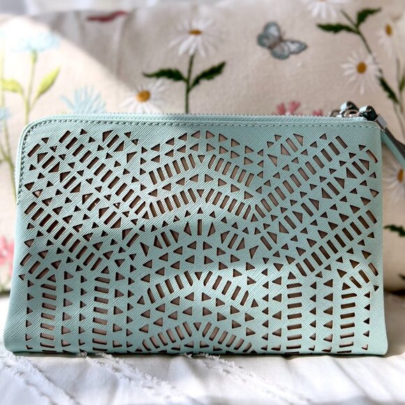 NWOT Mint Green Stella & Dot Double Zip Clutch w/Laser Cut Design - Picture 4 of 9